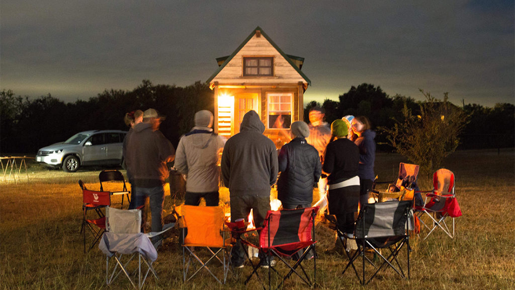 Tiny-House-Community-Fireside