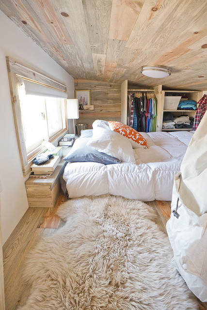 tiny house bedroom