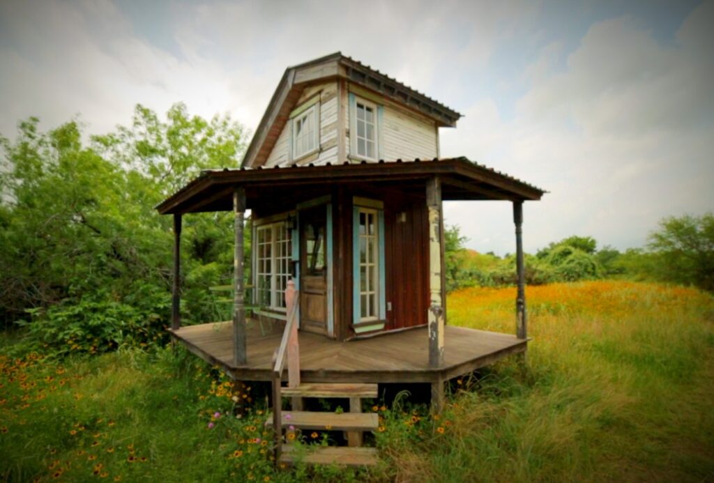 tiny houses built with salvaged materials