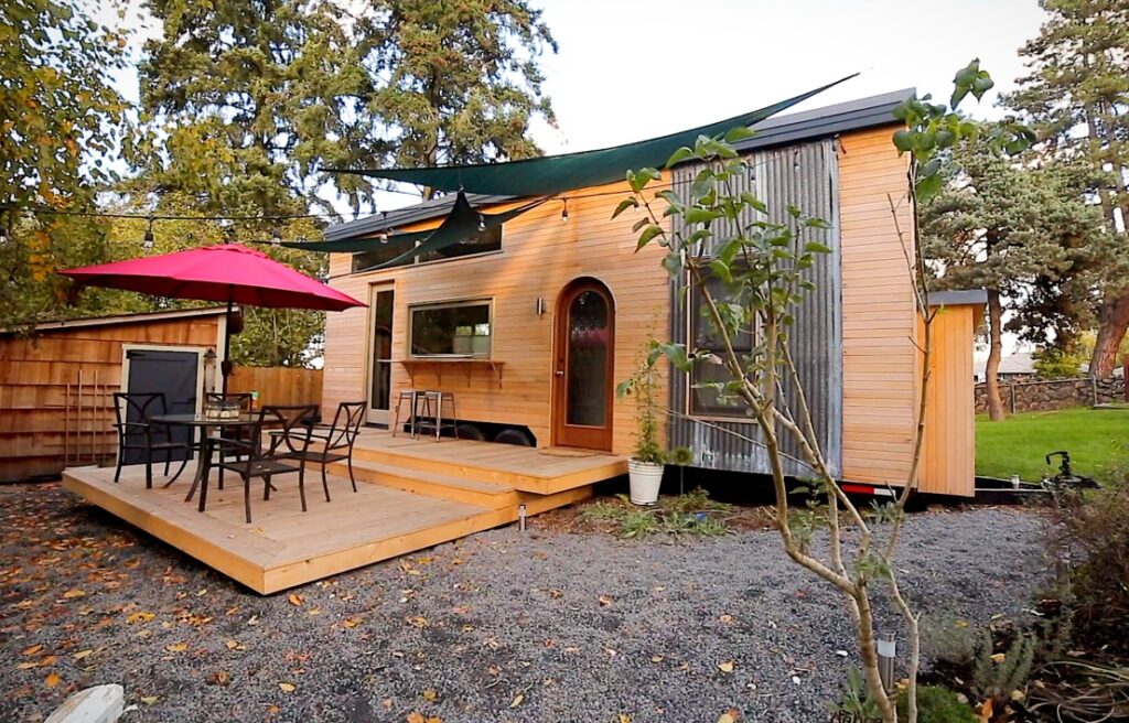 4 Simple Ways to Transform Your Tiny Home Outdoor Space - Tiny House