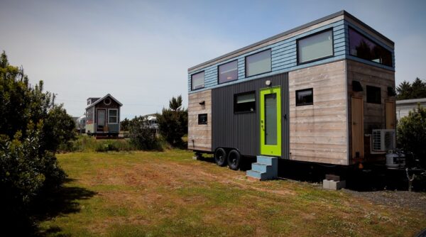 Tiny House Expedition - Thriving Coastal Tiny House Community