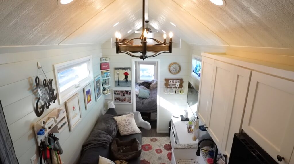 Disney Fan's Tiny House with Downstairs Bedroom