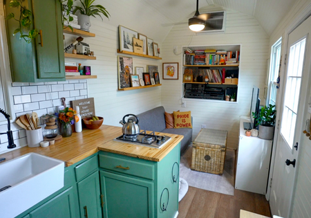Blog Banner_Tips to Help You Transition to Tiny Home Living